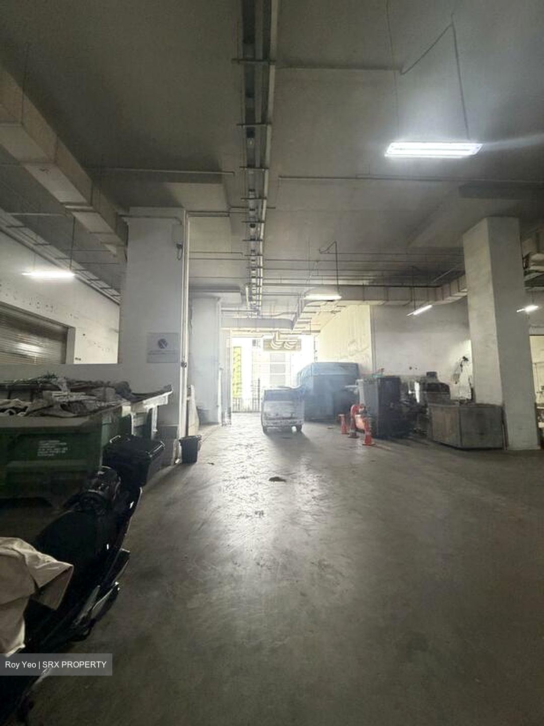 E9 Premium (D27), Factory #568673671
